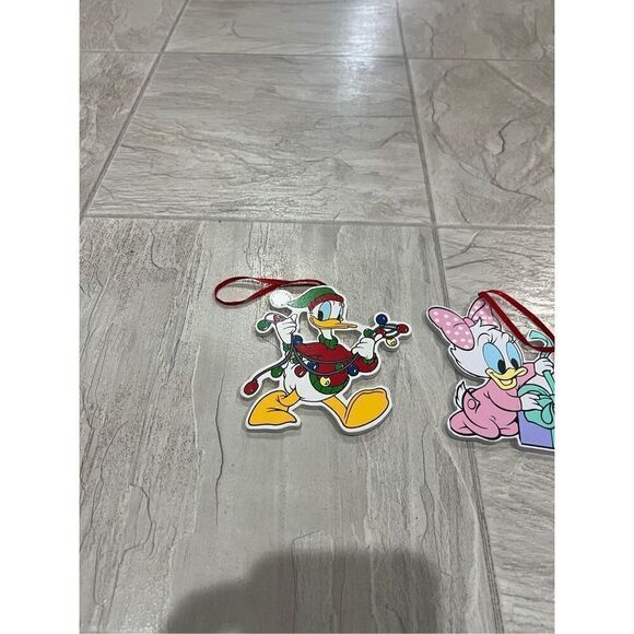 Disney Donald Duck And Baby Daisy Dock Christmas Ornaments - Picture 2 of 4
